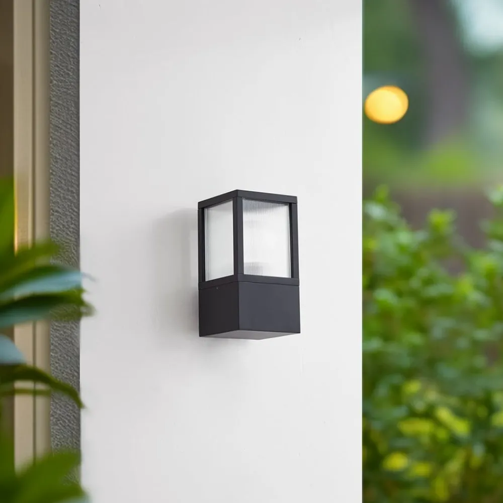 Lucande utendørs vegglampe Klemens, svart, metall, IP54, Riffle| Vegglamper Utendørs