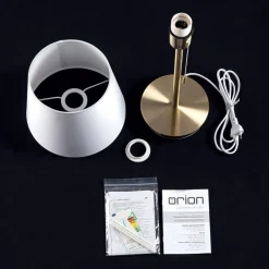 ORION Ludwig bordlampe med USB-port hvit/antikk messing| Bordlamper