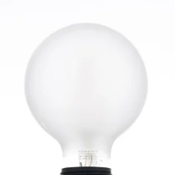 LUUMR Smart LED-pære matt E27 G95 7W Tuya WLAN CCT| Smarthus Lyspærer