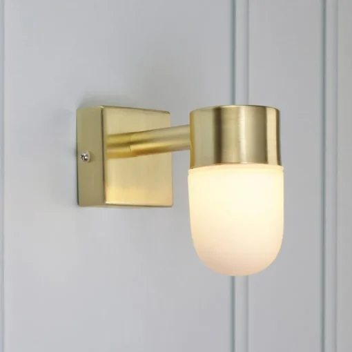 Markslöjd Menton speillampe til bad, IP44| Vegglamper