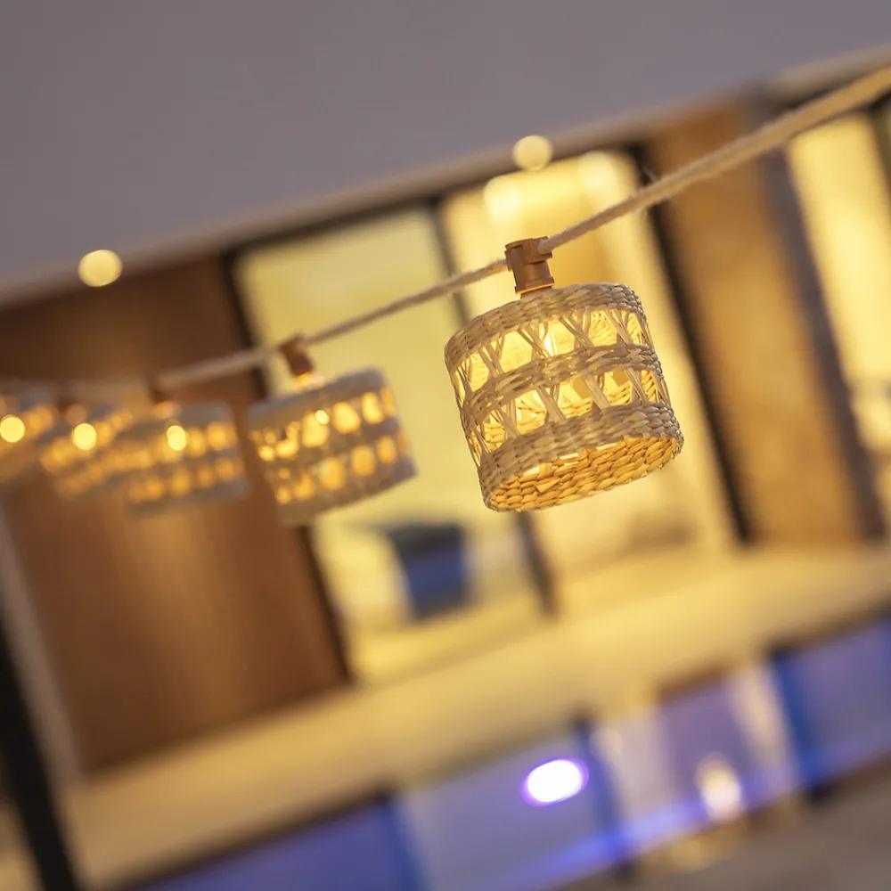 Newgarden Alba LED-solcellelys kjede fra Esparto Hot