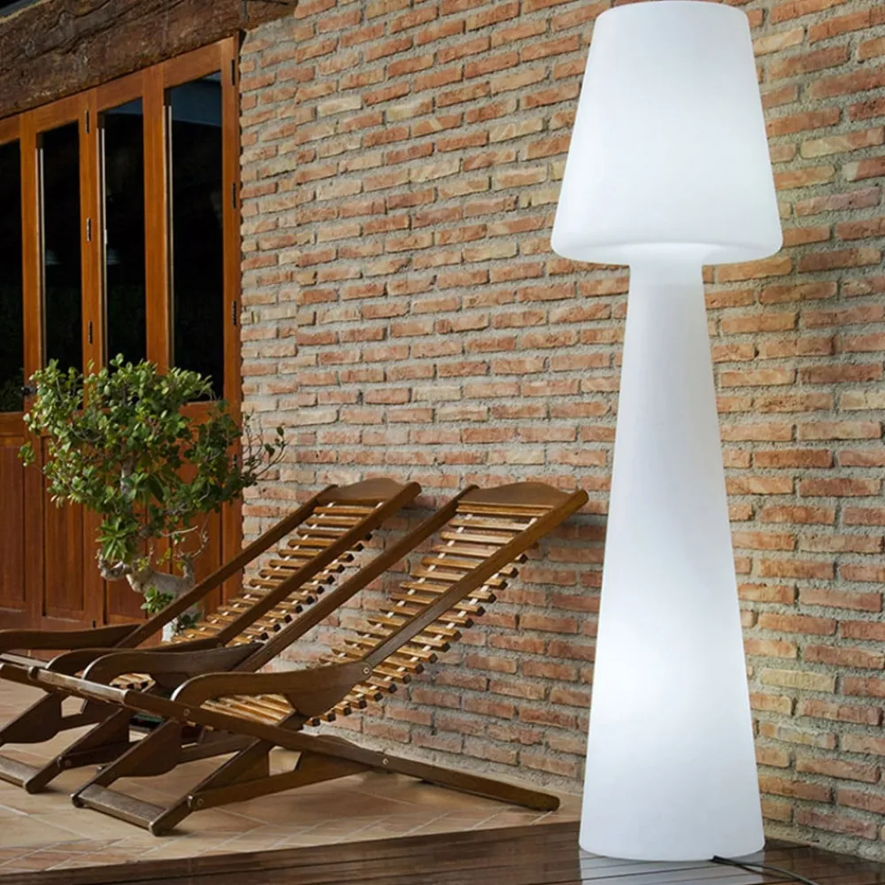 Newgarden Lola gulvlampe høyde 165 cm varmhvit| Terrassebelysning