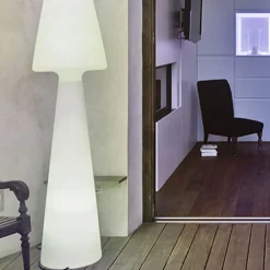 Newgarden Lola gulvlampe høyde 165 cm varmhvit| Terrassebelysning