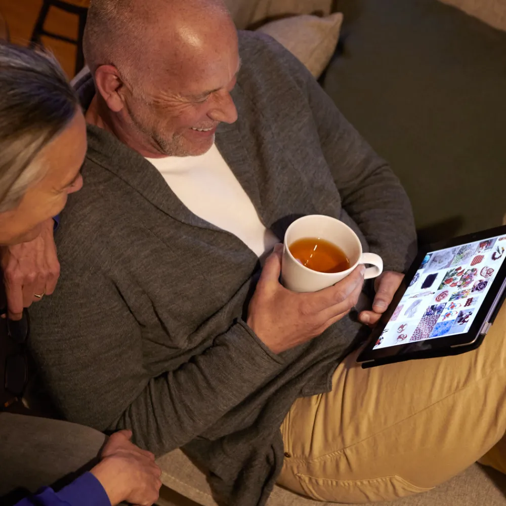 Philips Classic LED-pære E14 B35 6,5W 2 700 K matt Hot