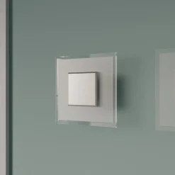 Quitani LED-vegglampe Lole, glass, matt aluminium, 25 x 25 cm Hot