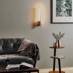 Quitani LED-vegglampe Tolu, vertikal, nikkel, høyde 45 cm| Vegglamper