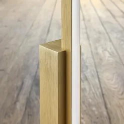 Quitani Talon LED-gulvlampe i eloksert, matt messing Discount