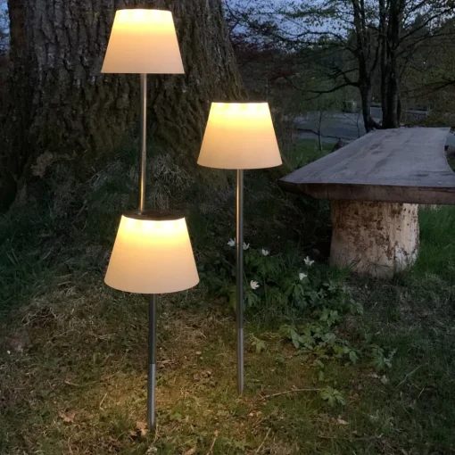 STAR TRADING Solini LED-lampe med jordspyd, hvit/sølv, høyde 90 cm Hot