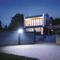 STEINEL XLED Pro 240 LED-utespot svart| Kommersiell Utebelysning|Utespotter