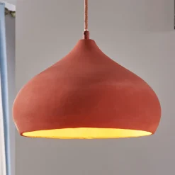 Lindby Terracotta-pendellampe Fiona i pen form New