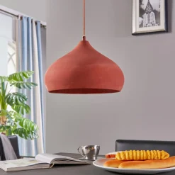 Lindby Terracotta-pendellampe Fiona i pen form New