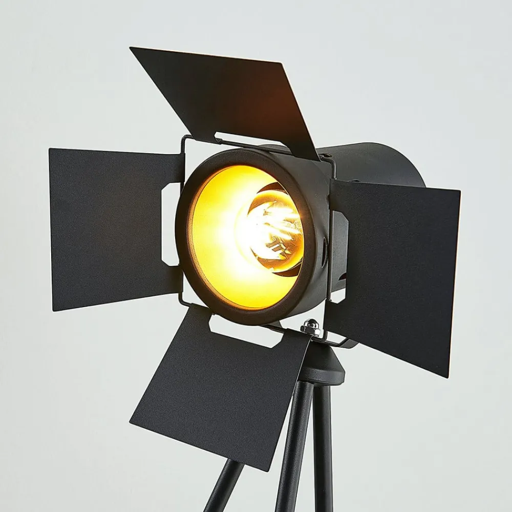 Lindby Trefots-gulvlampe Devon i svart| Gulvlamper