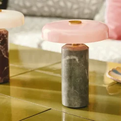 DESIGN BY US Trip LED oppladbar bordlampe, grå/rosa, marmor, glass, IP44| Dekorasjonsbelysning|Kommersiell Utebelysning