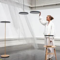 UMAGE Asteria floor LED-gulvlampe svart