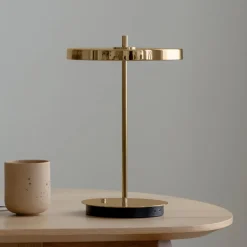 UMAGE LED-bordlampe Asteria Move polert messing 31 cm| Bordlamper