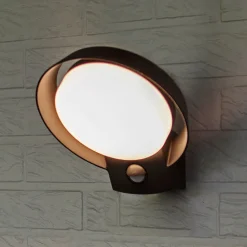 LUTEC Utend LED-vegglampe Polo, støpt aluminium m sensor