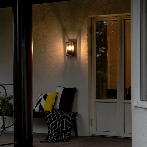 Konstsmide Utendørs vegglampe Brindisi