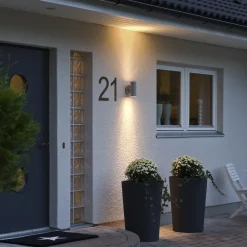 Konstsmide Utendørs vegglampe New Modena 2 lyskilder grå