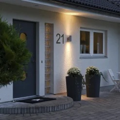 Konstsmide Utendørs vegglampe New Modena 2 lyskilder grå