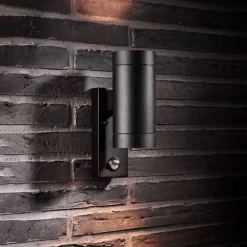 Nordlux Utendørs vegglampe Tin Maxi Double Seonsor, svart| Vegglamper Med Sensor|Utebelysning Med Sensor
