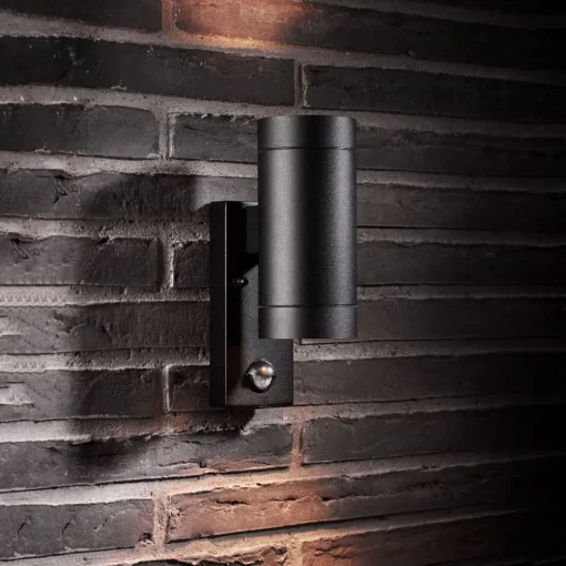 Nordlux Utendørs vegglampe Tin Maxi Double Seonsor, svart| Vegglamper Med Sensor|Utebelysning Med Sensor