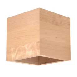 SOLLUX LIGHTING Vegglampe Ara som kube i tre New